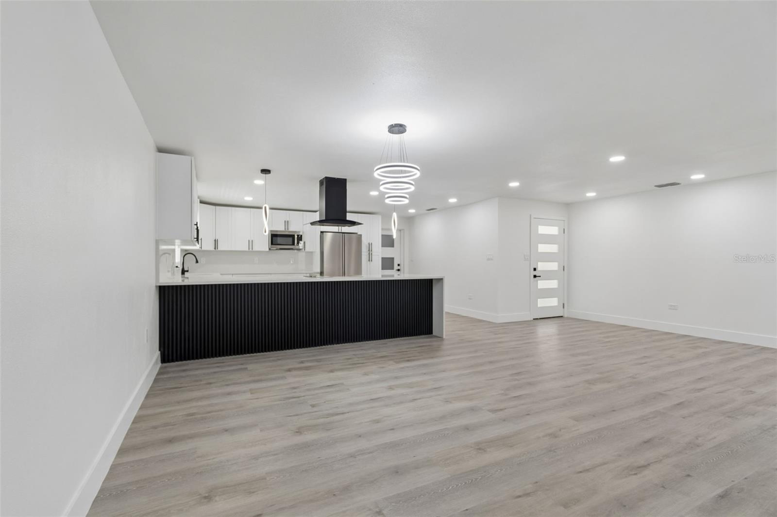 7906 N FREMONT AVE, TAMPA, FL, 33604