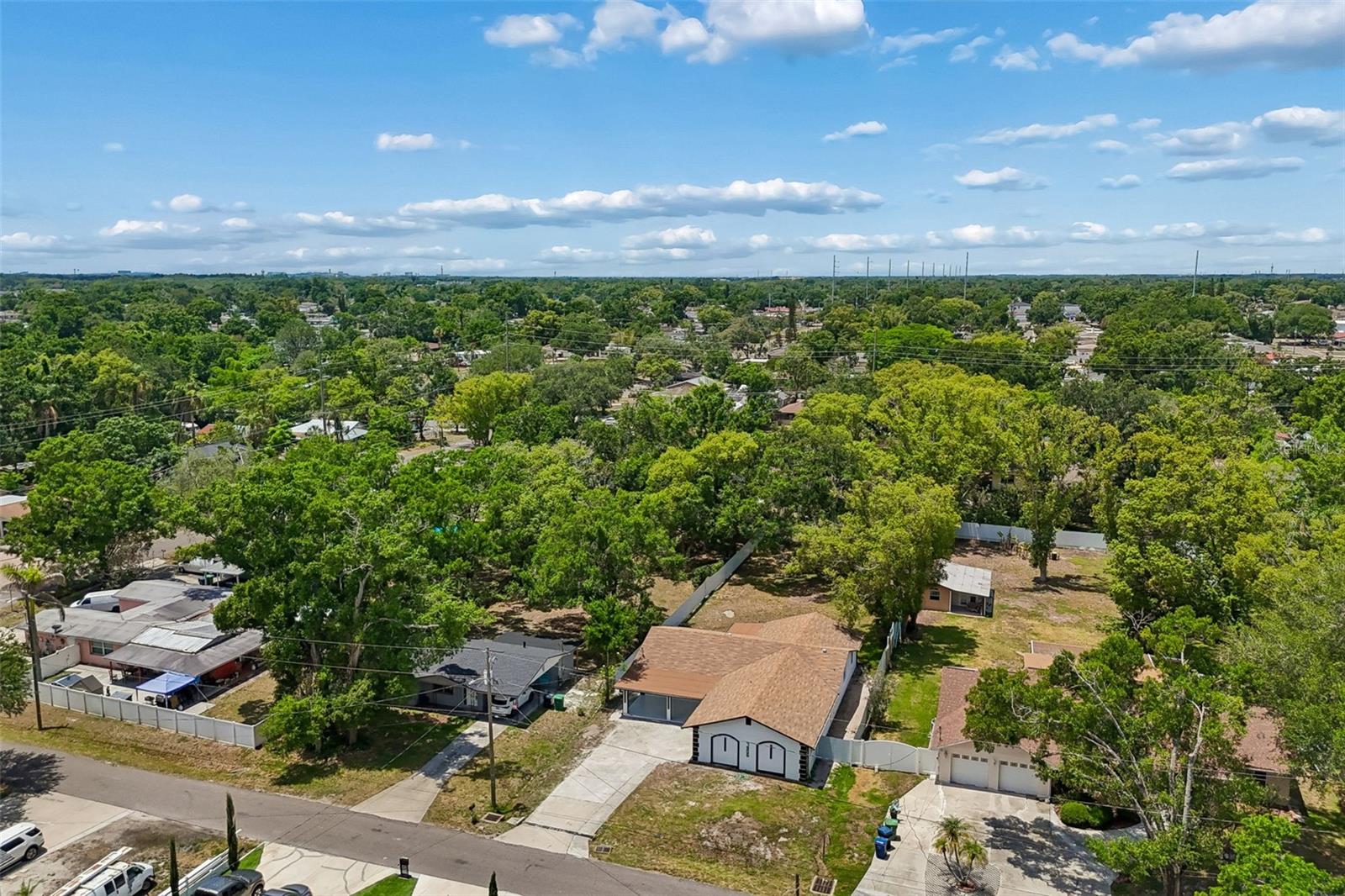 7906 N FREMONT AVE, TAMPA, FL, 33604