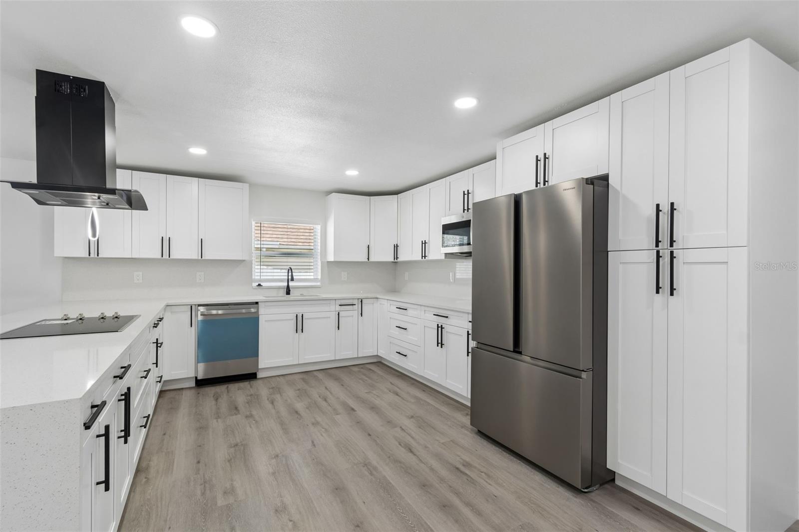 7906 N FREMONT AVE, TAMPA, FL, 33604
