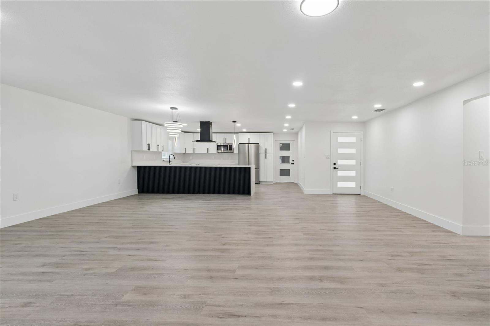 7906 N FREMONT AVE, TAMPA, FL, 33604