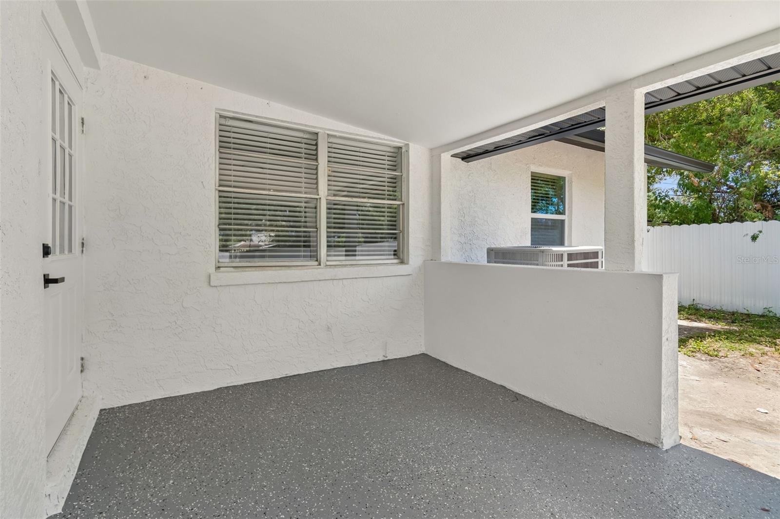 7906 N FREMONT AVE, TAMPA, FL, 33604