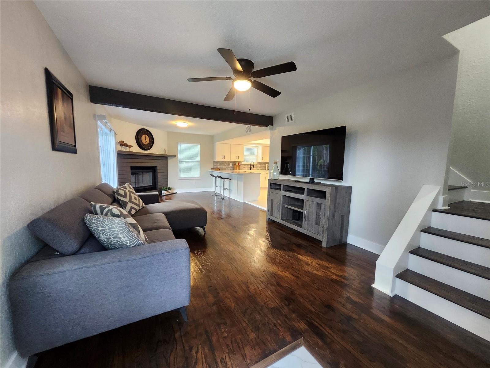 3071 HURON AVE, OLDSMAR, FL, 34677