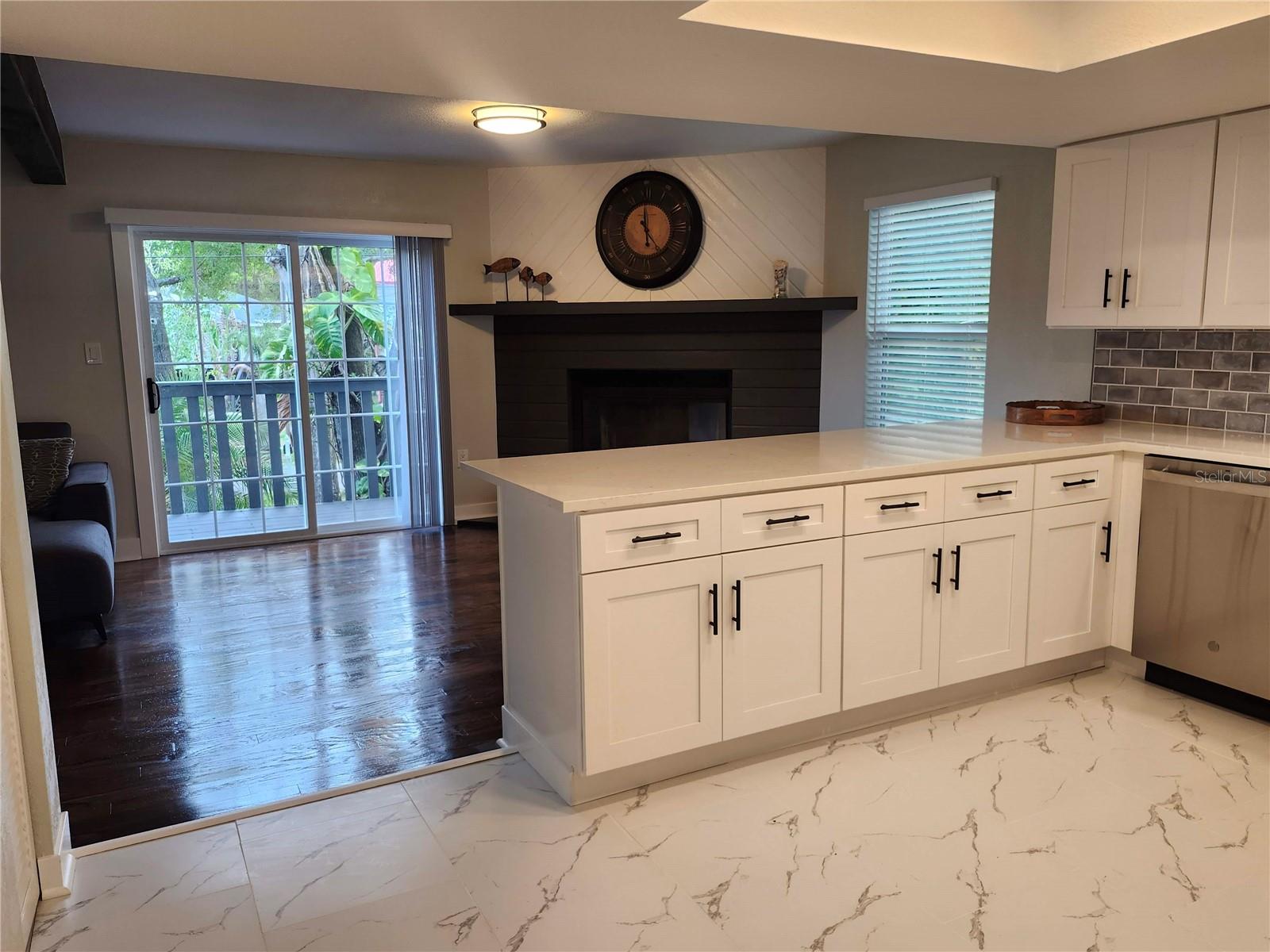 3071 HURON AVE, OLDSMAR, FL, 34677