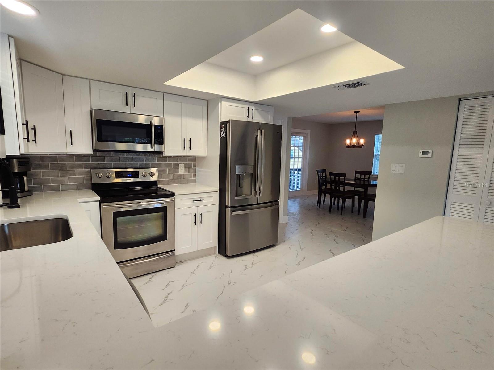 3071 HURON AVE, OLDSMAR, FL, 34677