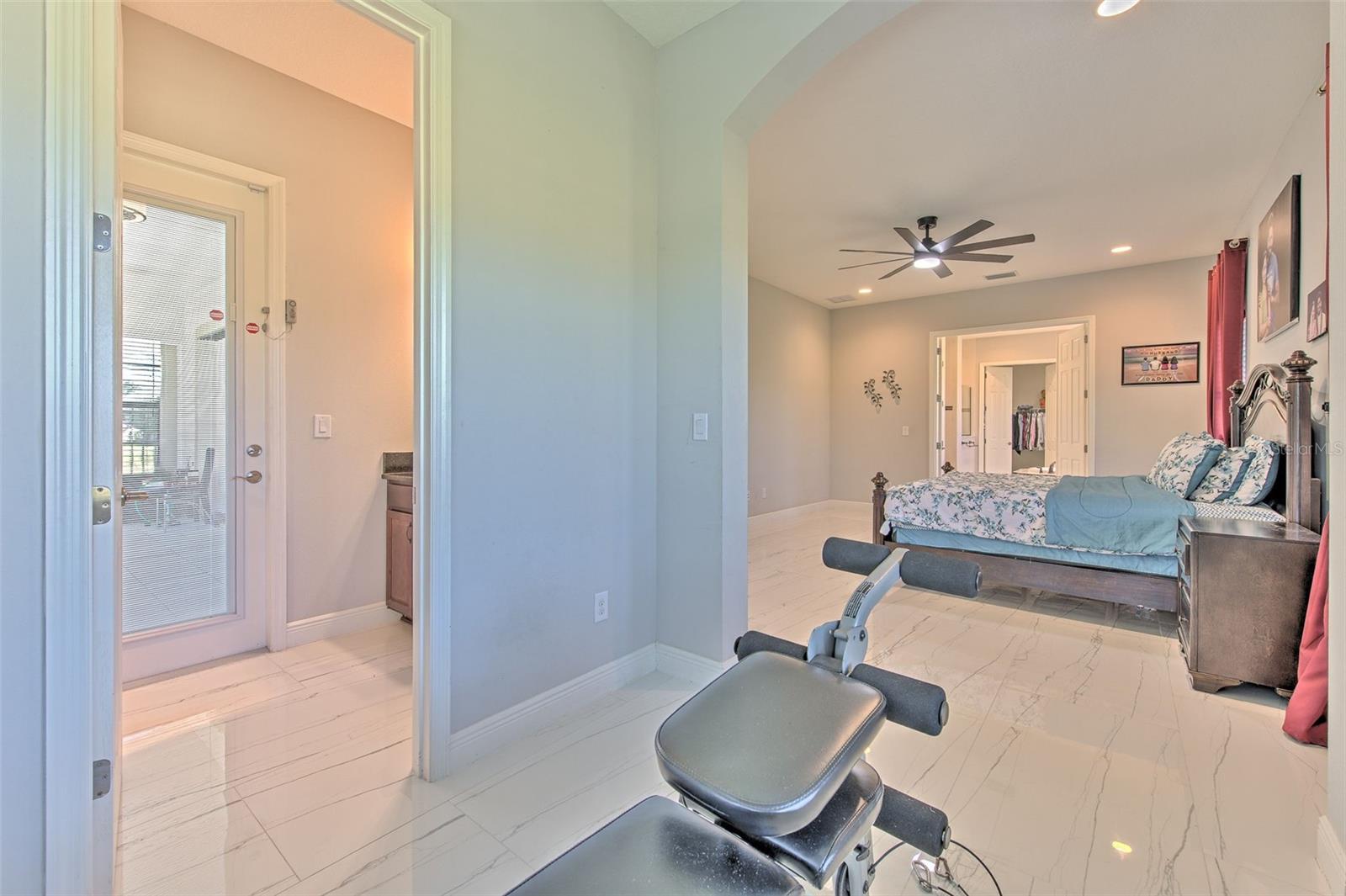 1014 SONESTA AVE, BRANDON, FL, 33511