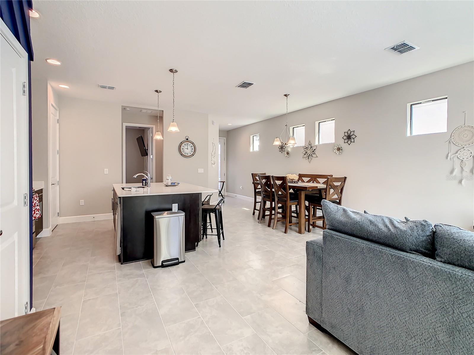 208 VILLA DOMANI CIR, DAVENPORT, FL, 33896
