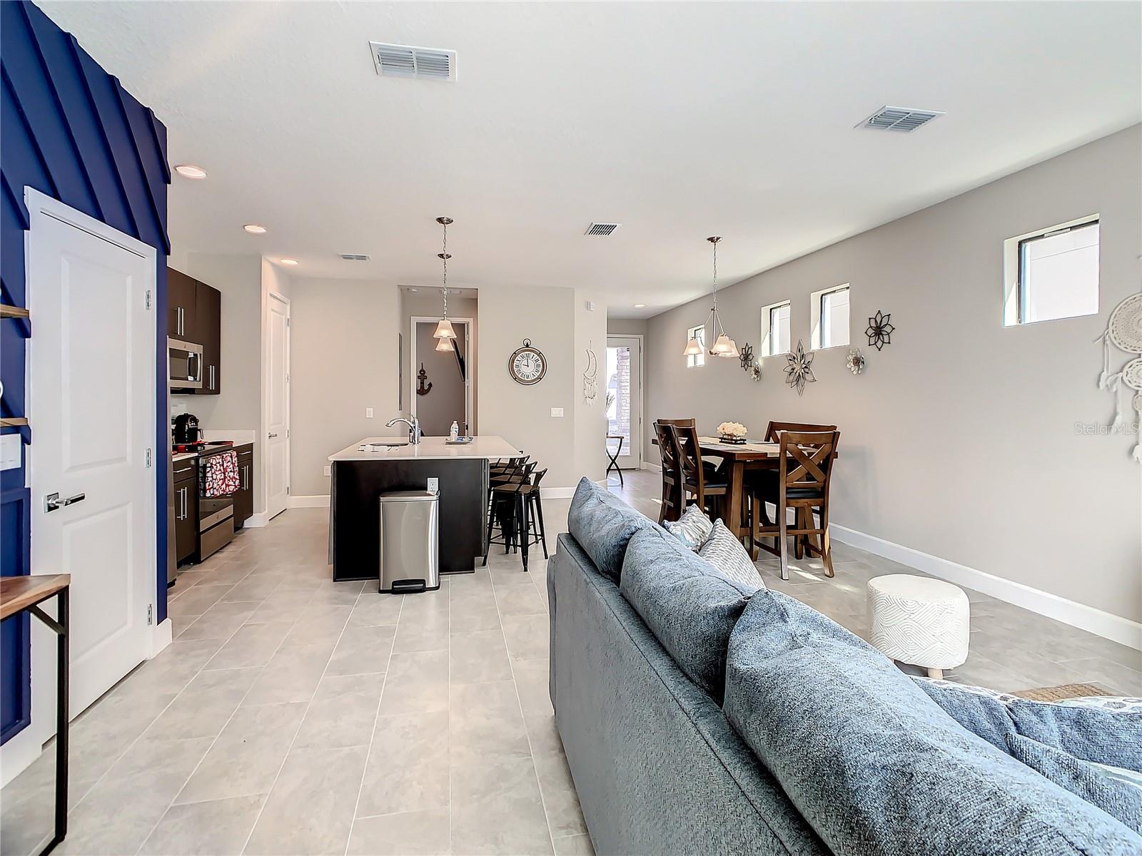 208 VILLA DOMANI CIR, DAVENPORT, FL, 33896