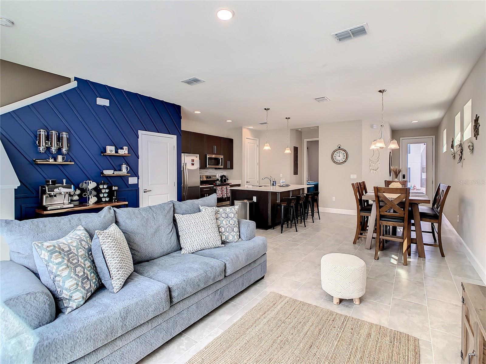 208 VILLA DOMANI CIR, DAVENPORT, FL, 33896