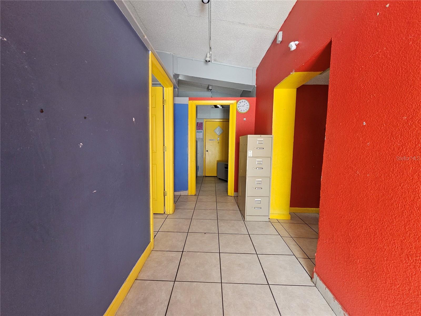 1434 N PINE HILLS, ORLANDO, FL, 32808
