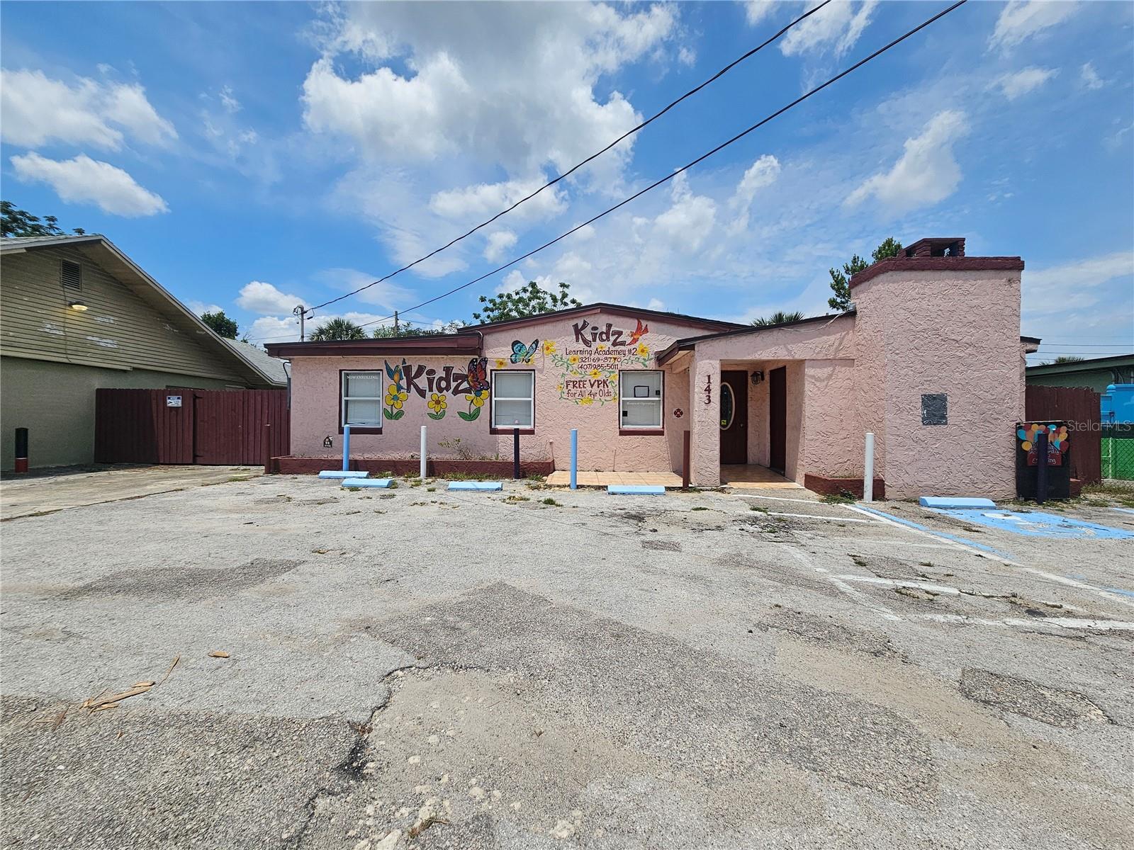 1434 N PINE HILLS, ORLANDO, FL, 32808
