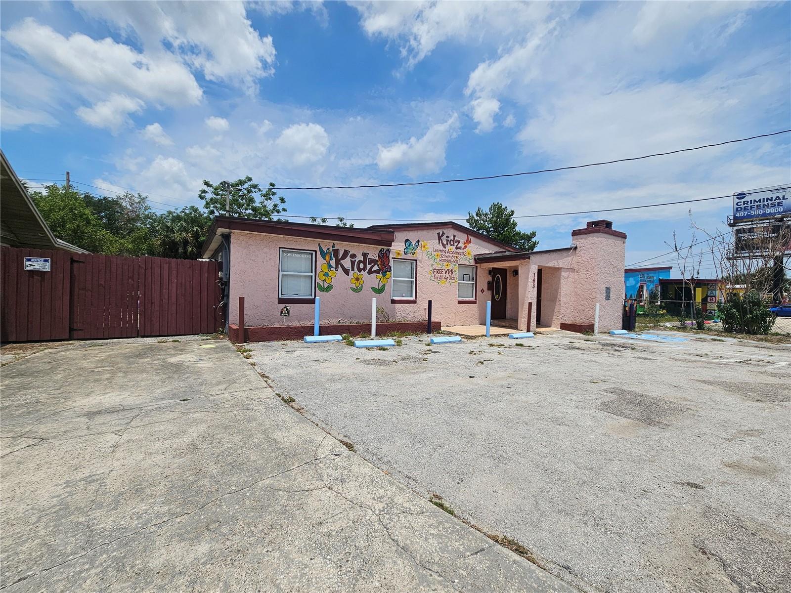 1434 N PINE HILLS, ORLANDO, FL, 32808