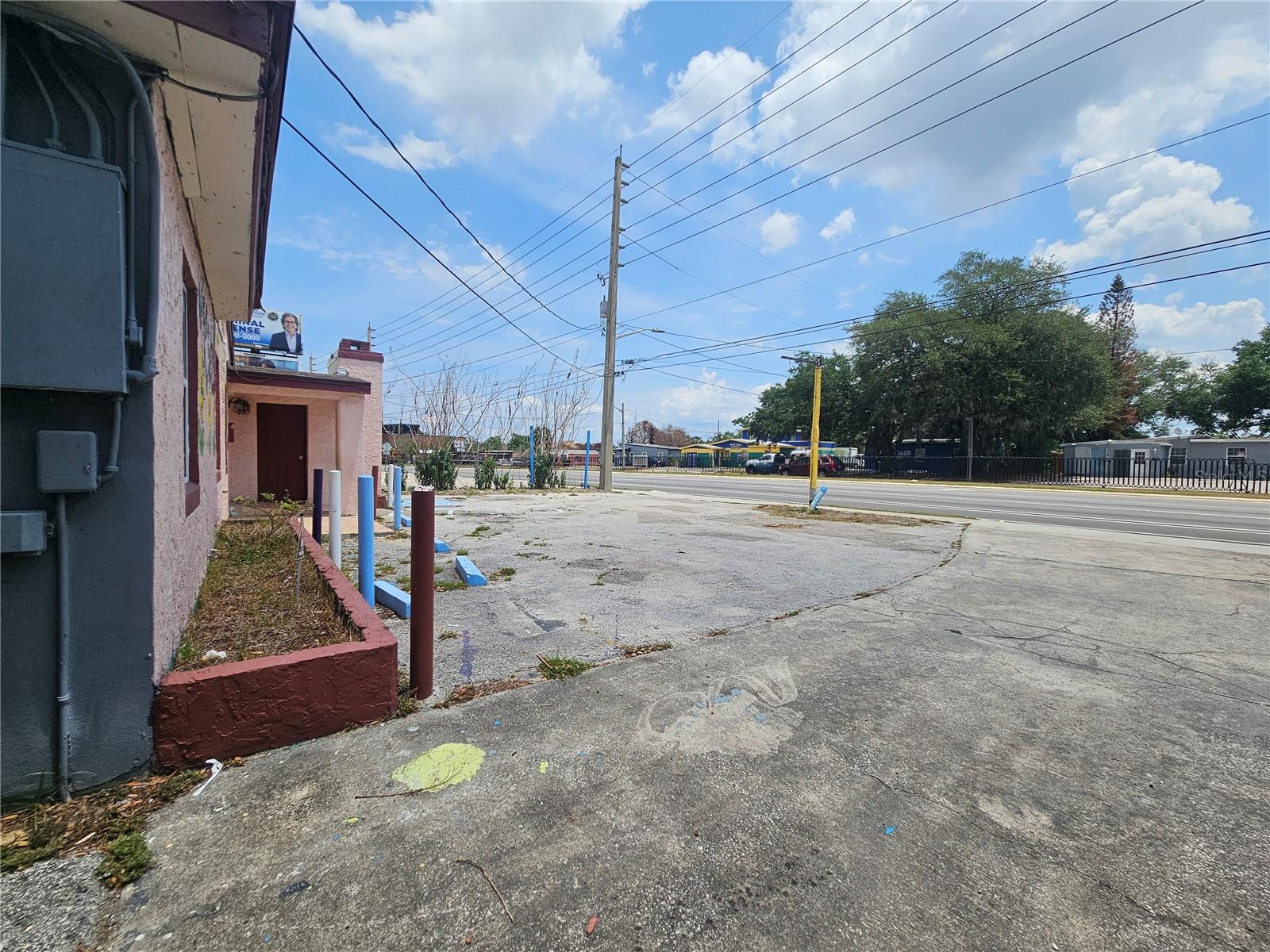 1434 N PINE HILLS, ORLANDO, FL, 32808