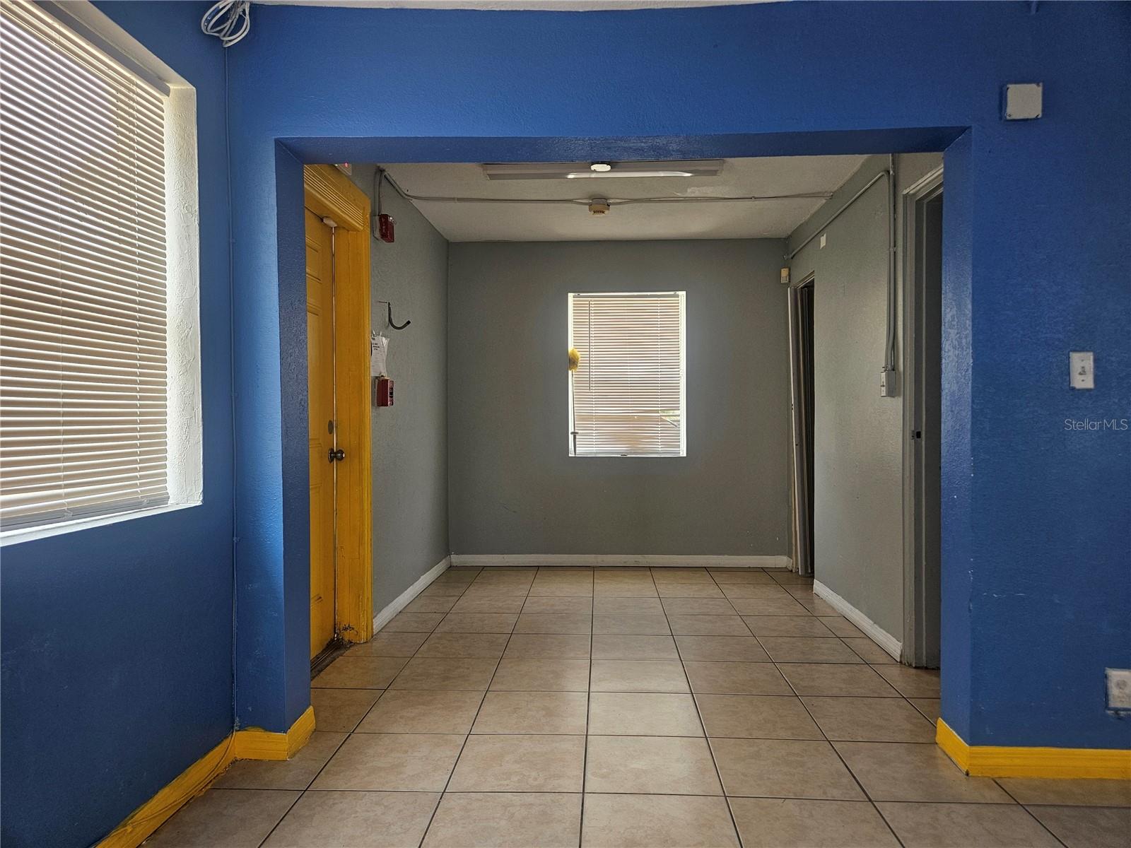 1434 N PINE HILLS, ORLANDO, FL, 32808