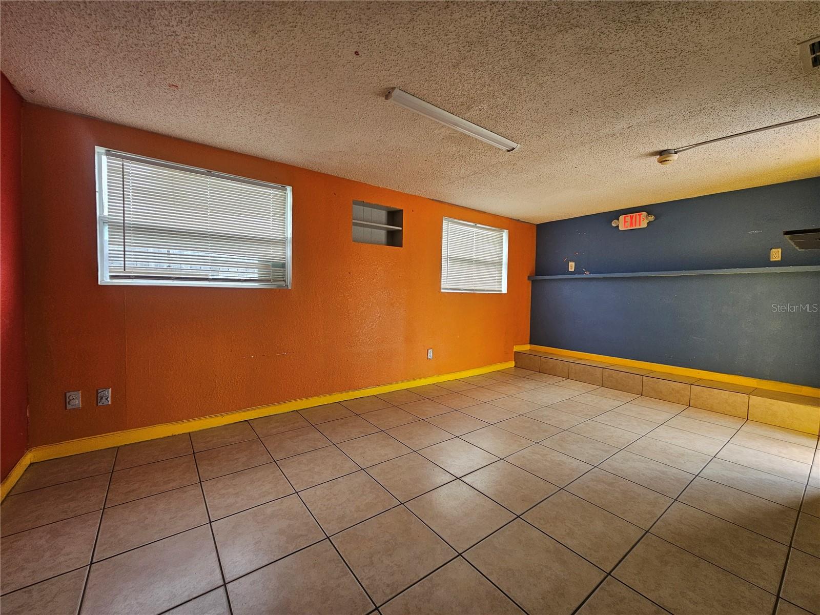 1434 N PINE HILLS, ORLANDO, FL, 32808
