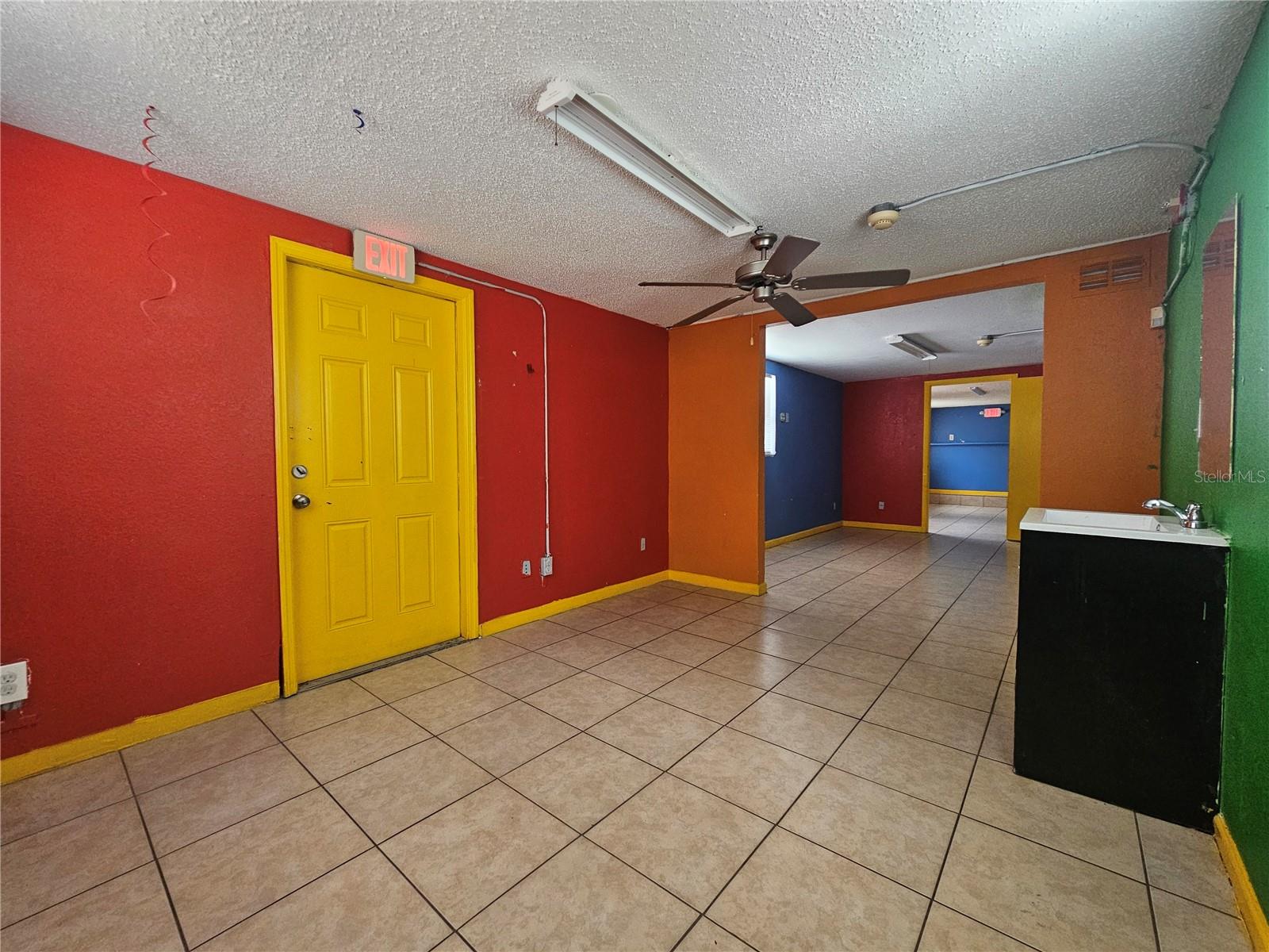 1434 N PINE HILLS, ORLANDO, FL, 32808