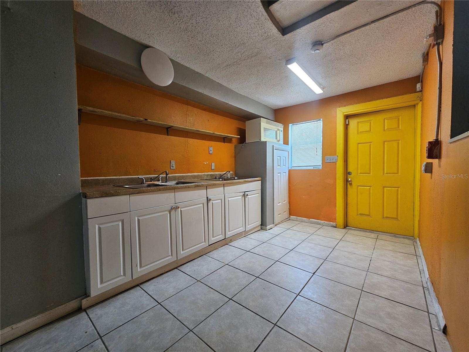 1434 N PINE HILLS, ORLANDO, FL, 32808