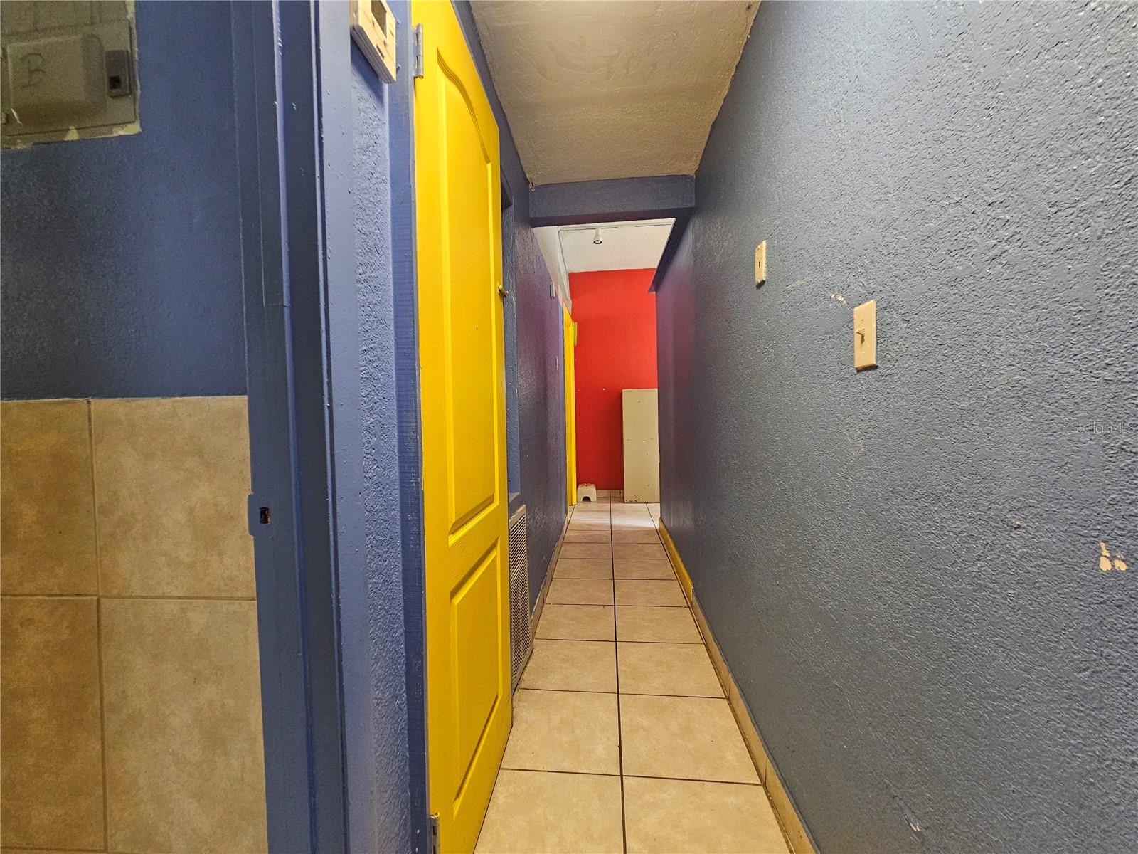 1434 N PINE HILLS, ORLANDO, FL, 32808