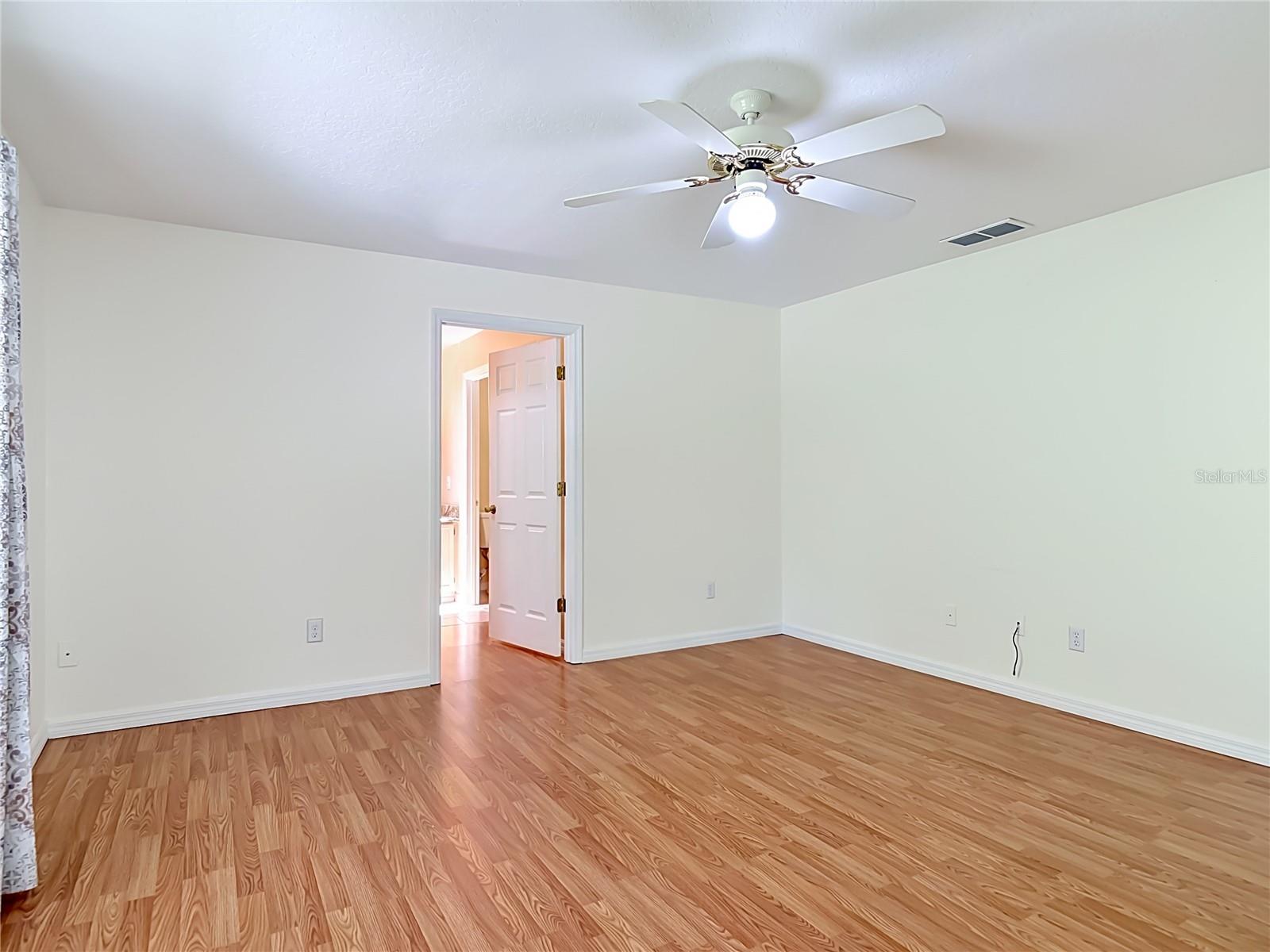 405 SECLUDED OAKS TRL, DELAND, FL, 32724