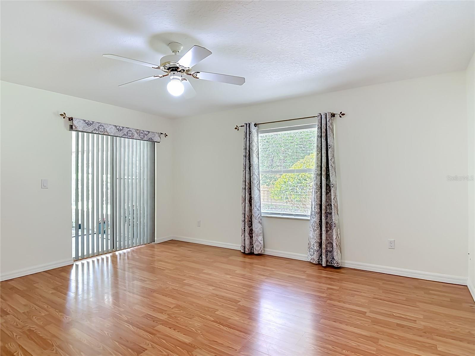 405 SECLUDED OAKS TRL, DELAND, FL, 32724