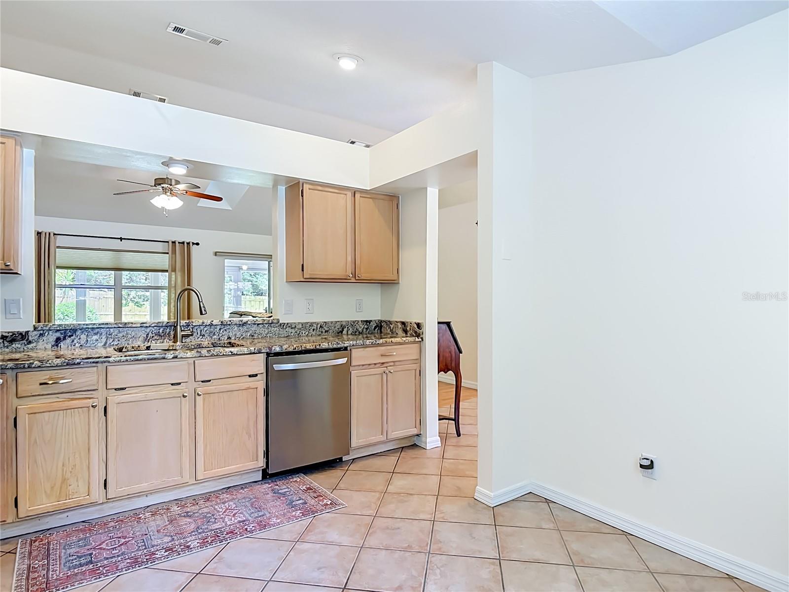 405 SECLUDED OAKS TRL, DELAND, FL, 32724