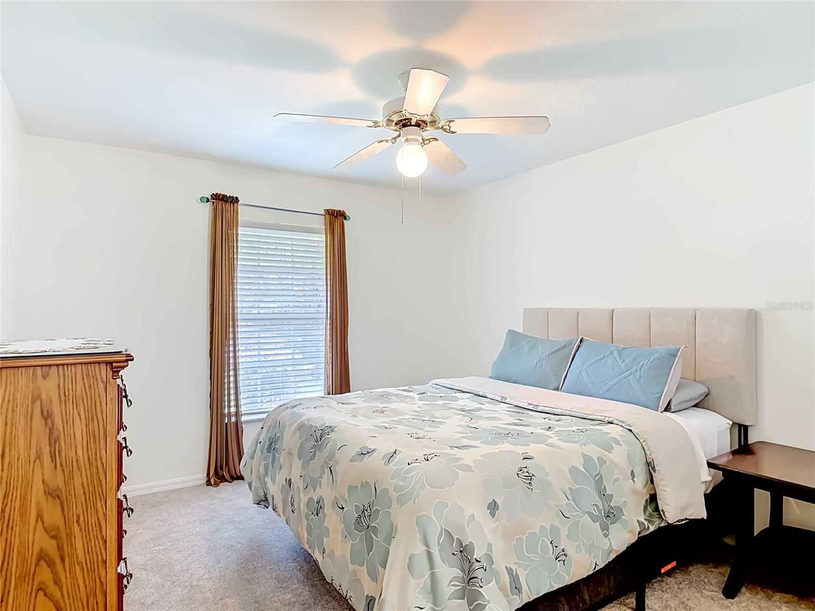 405 SECLUDED OAKS TRL, DELAND, FL, 32724