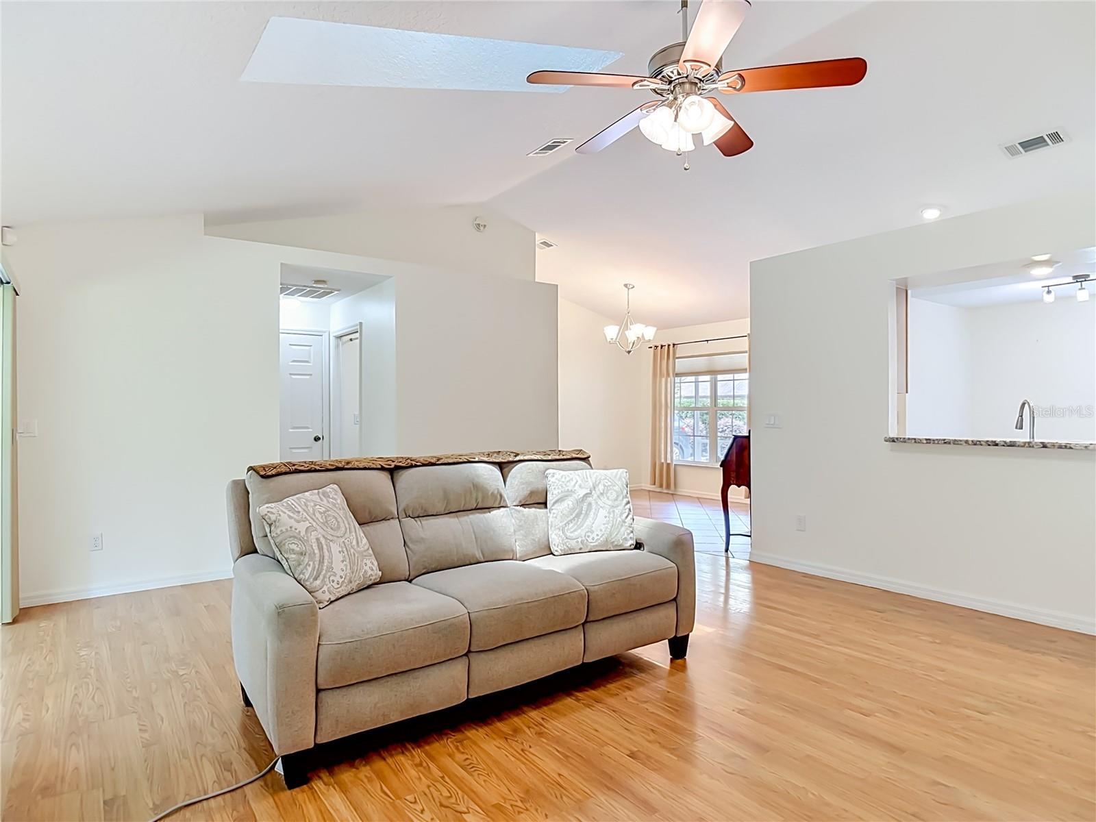 405 SECLUDED OAKS TRL, DELAND, FL, 32724