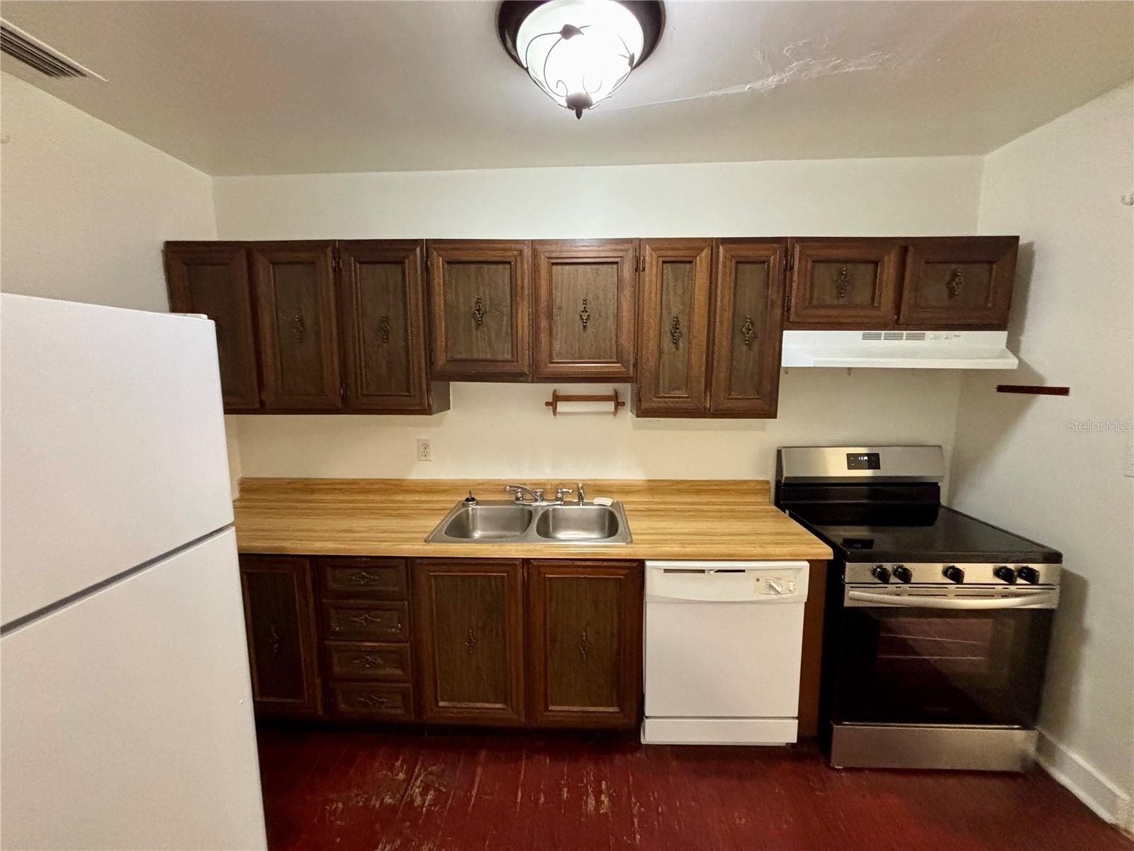 1219 LAKE HIGHLAND DR, ORLANDO, FL, 32803