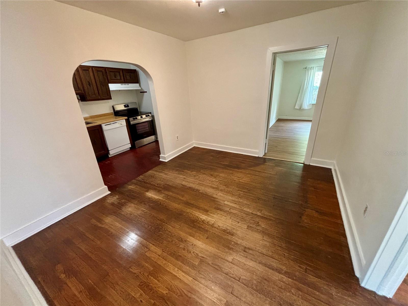 1219 LAKE HIGHLAND DR, ORLANDO, FL, 32803