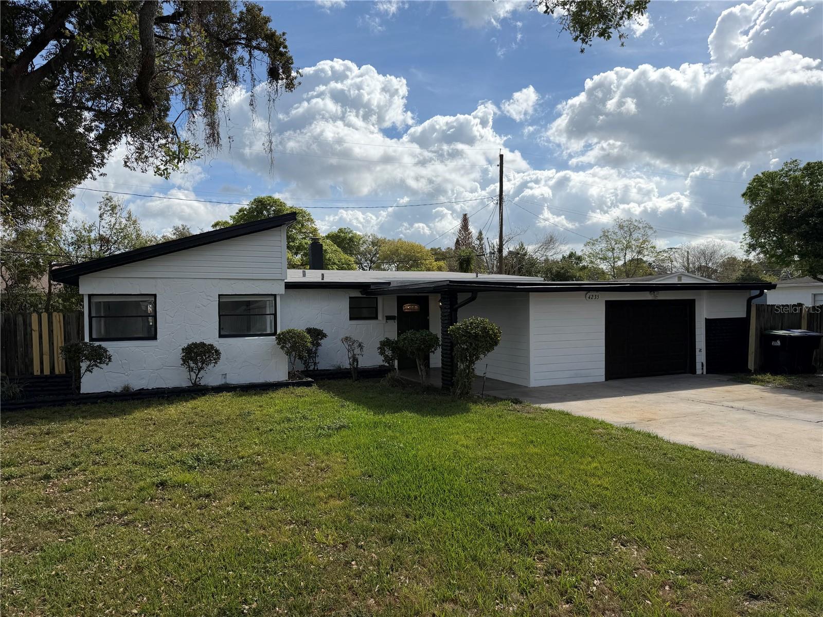 4235 EDGEWATER DR, ORLANDO, FL, 32804