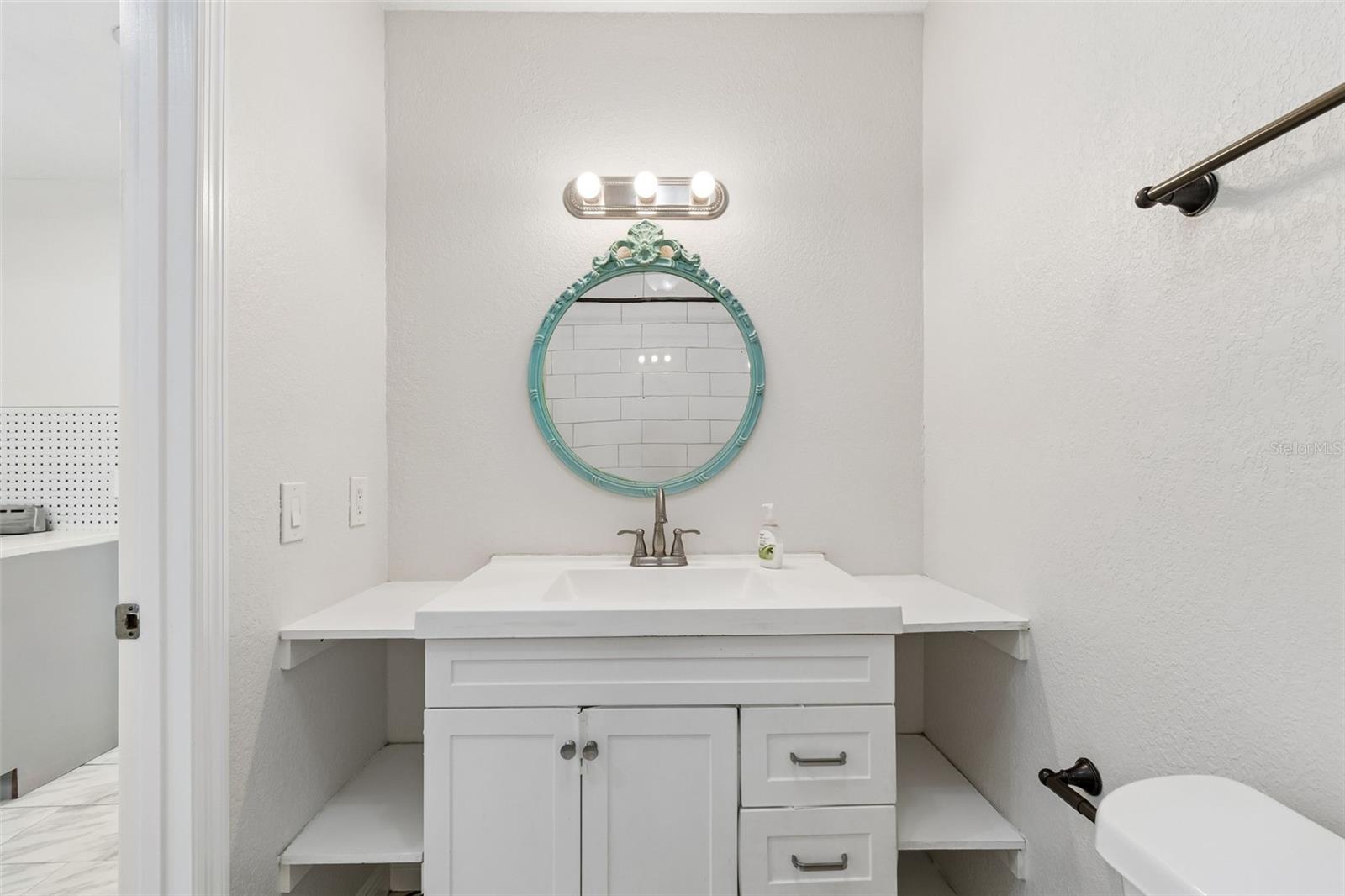 1500 30TH AVE N, ST PETERSBURG, FL, 33704