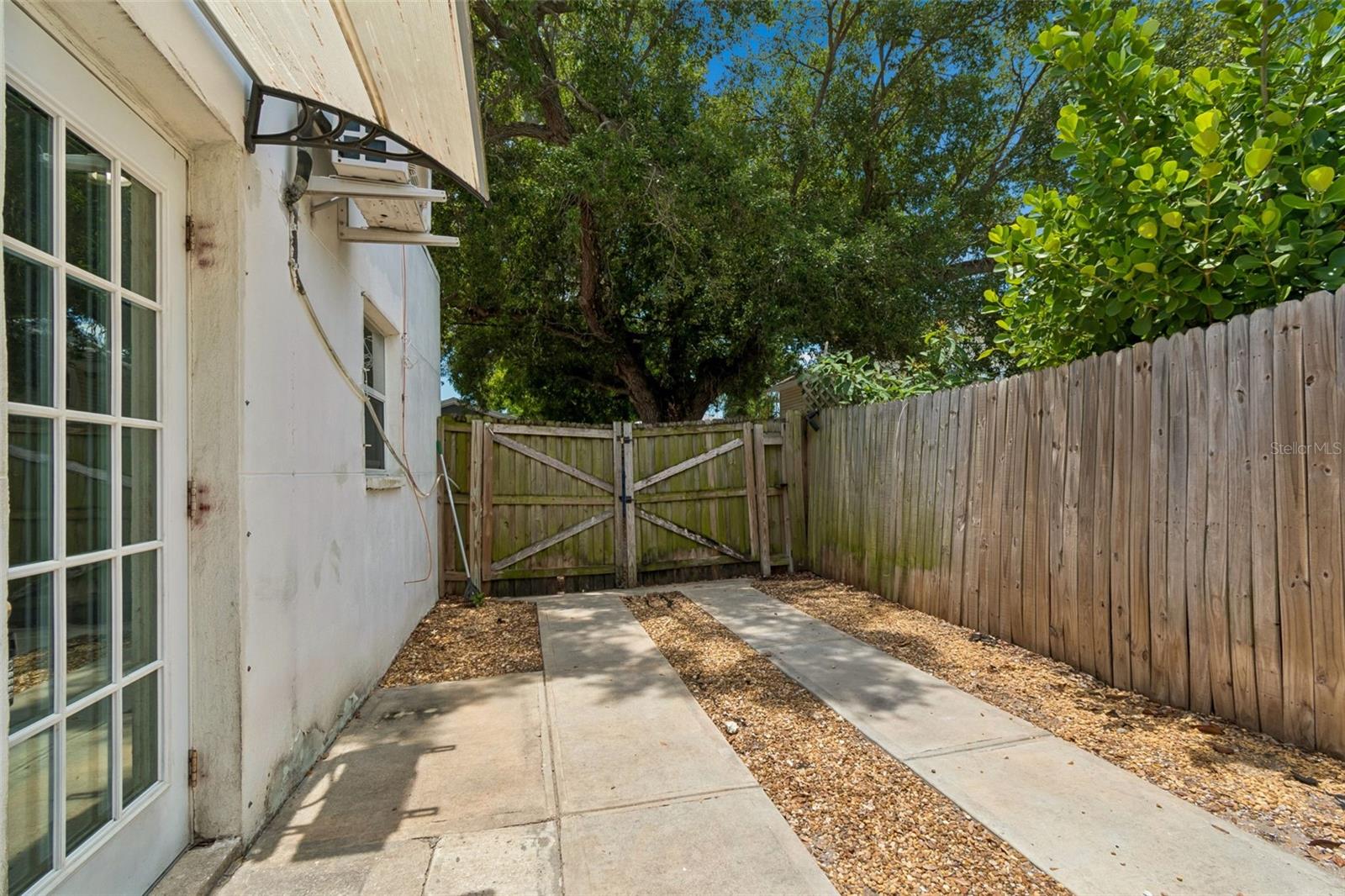1500 30TH AVE N, ST PETERSBURG, FL, 33704