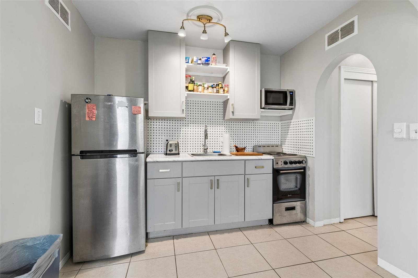 1500 30TH AVE N, ST PETERSBURG, FL, 33704
