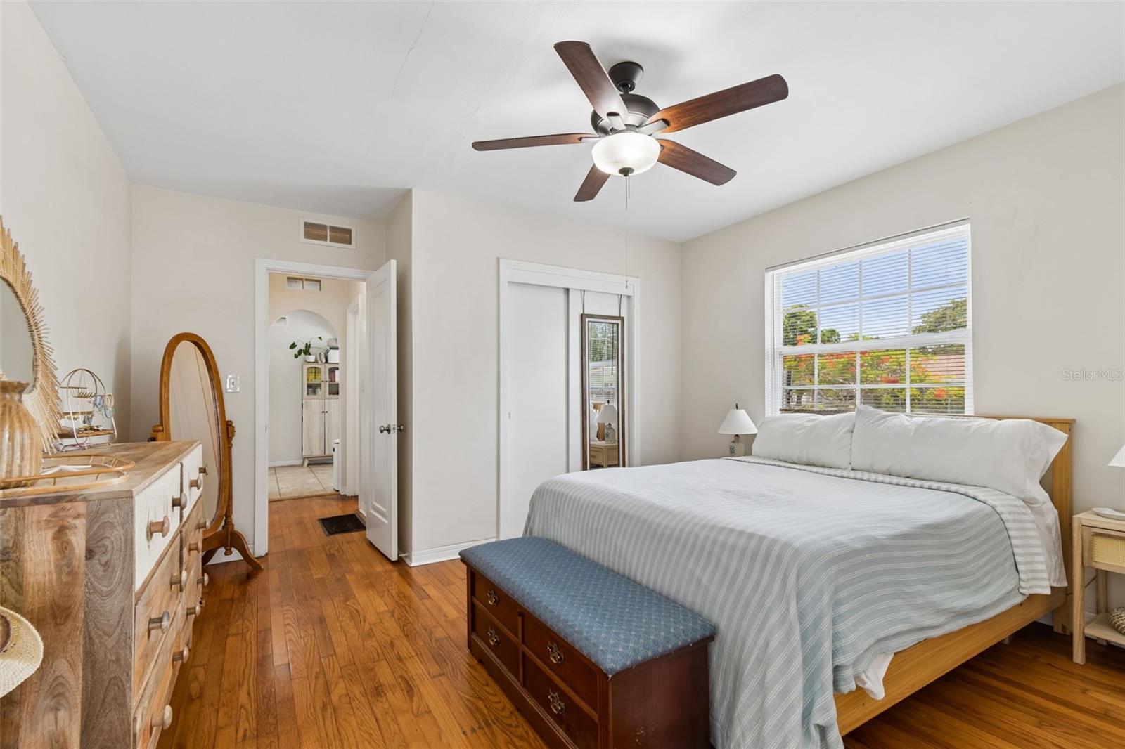 1500 30TH AVE N, ST PETERSBURG, FL, 33704