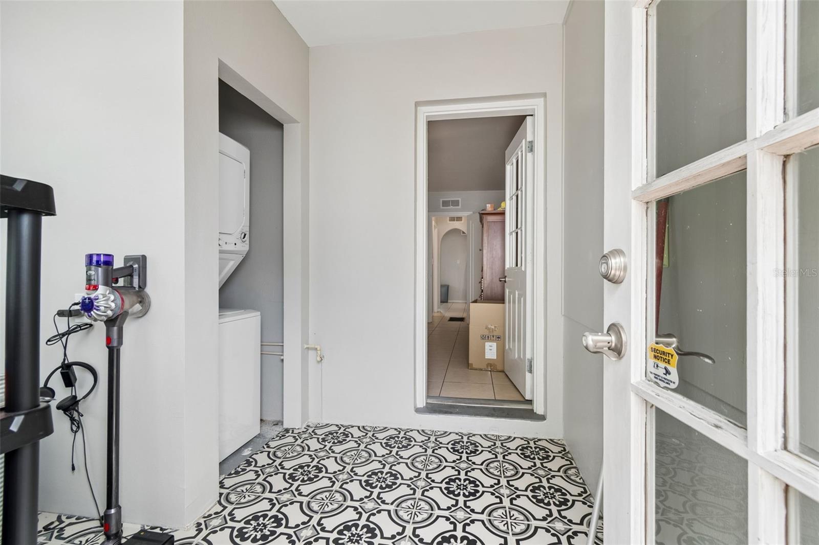 1500 30TH AVE N, ST PETERSBURG, FL, 33704