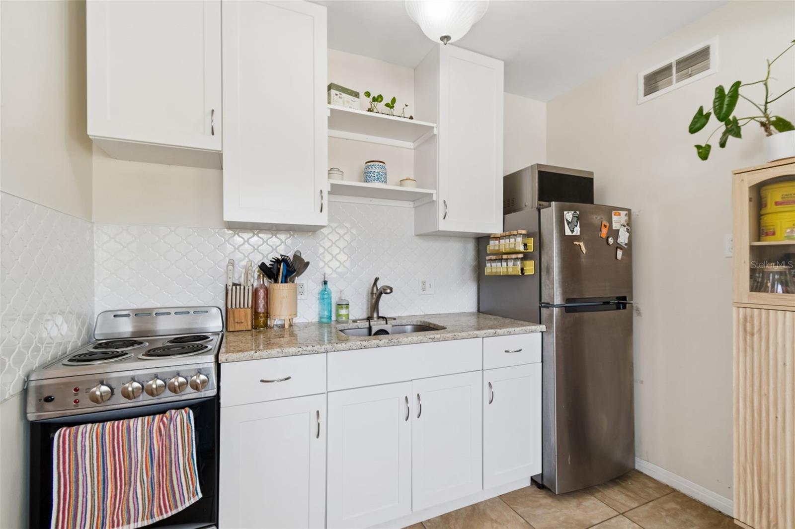 1500 30TH AVE N, ST PETERSBURG, FL, 33704