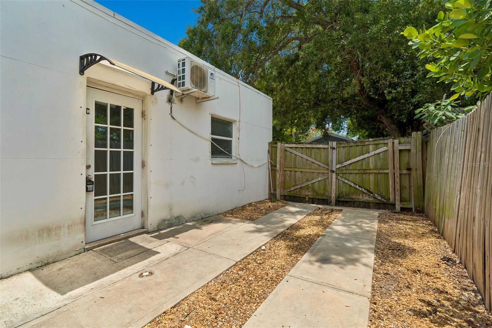 1500 30TH AVE N, ST PETERSBURG, FL, 33704
