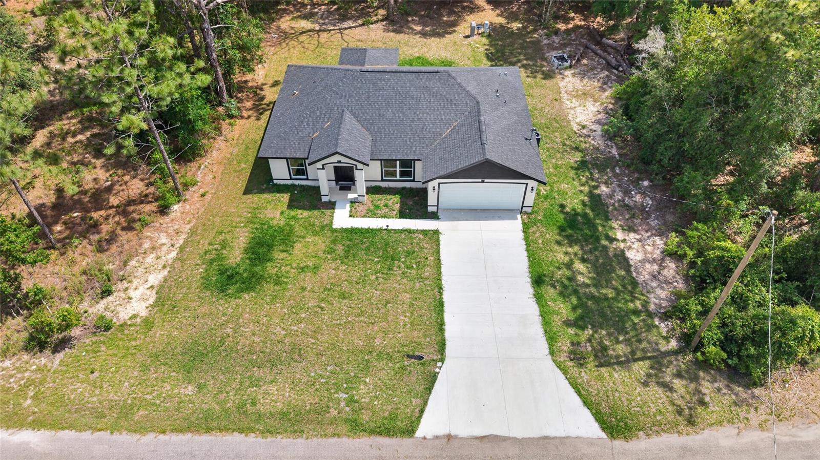 12 GUAVA TERRACE RADL, OCKLAWAHA, FL, 32179
