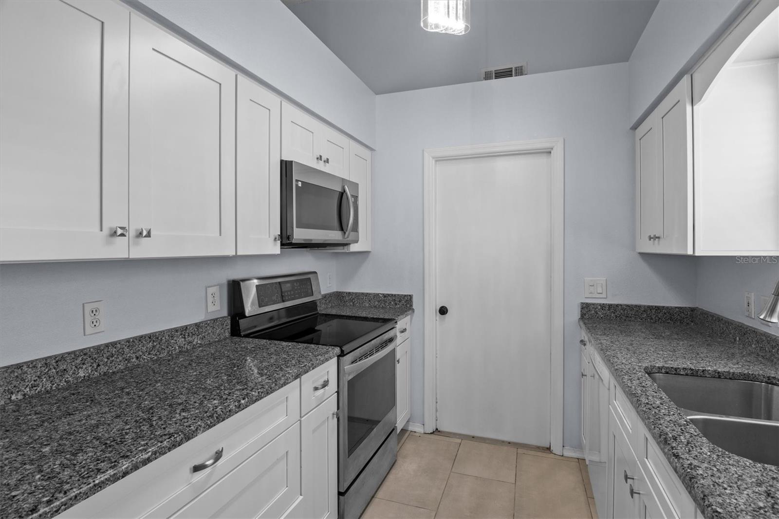 8 SAINT KITTS CIR, WINTER HAVEN, FL, 33884