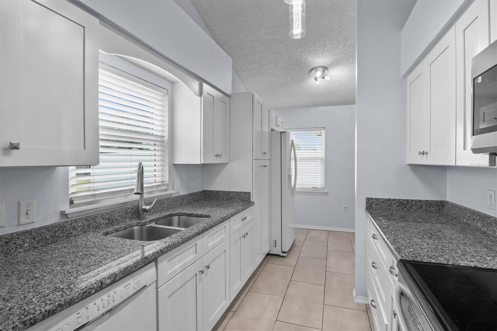 8 SAINT KITTS CIR, WINTER HAVEN, FL, 33884