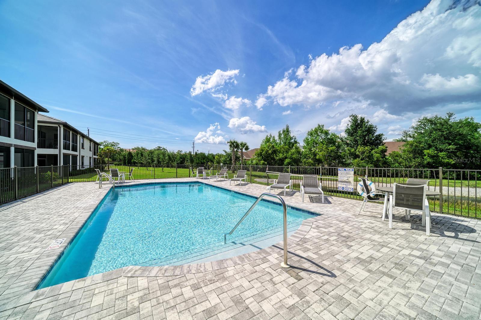 5687 N HONORE AVE #411, SARASOTA, FL, 34243