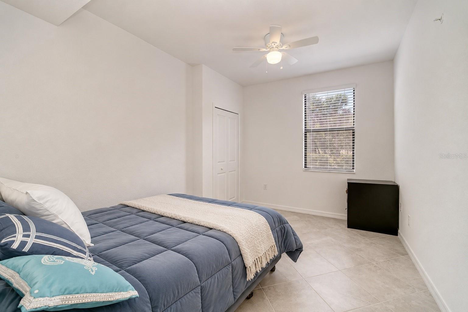 5687 N HONORE AVE #411, SARASOTA, FL, 34243