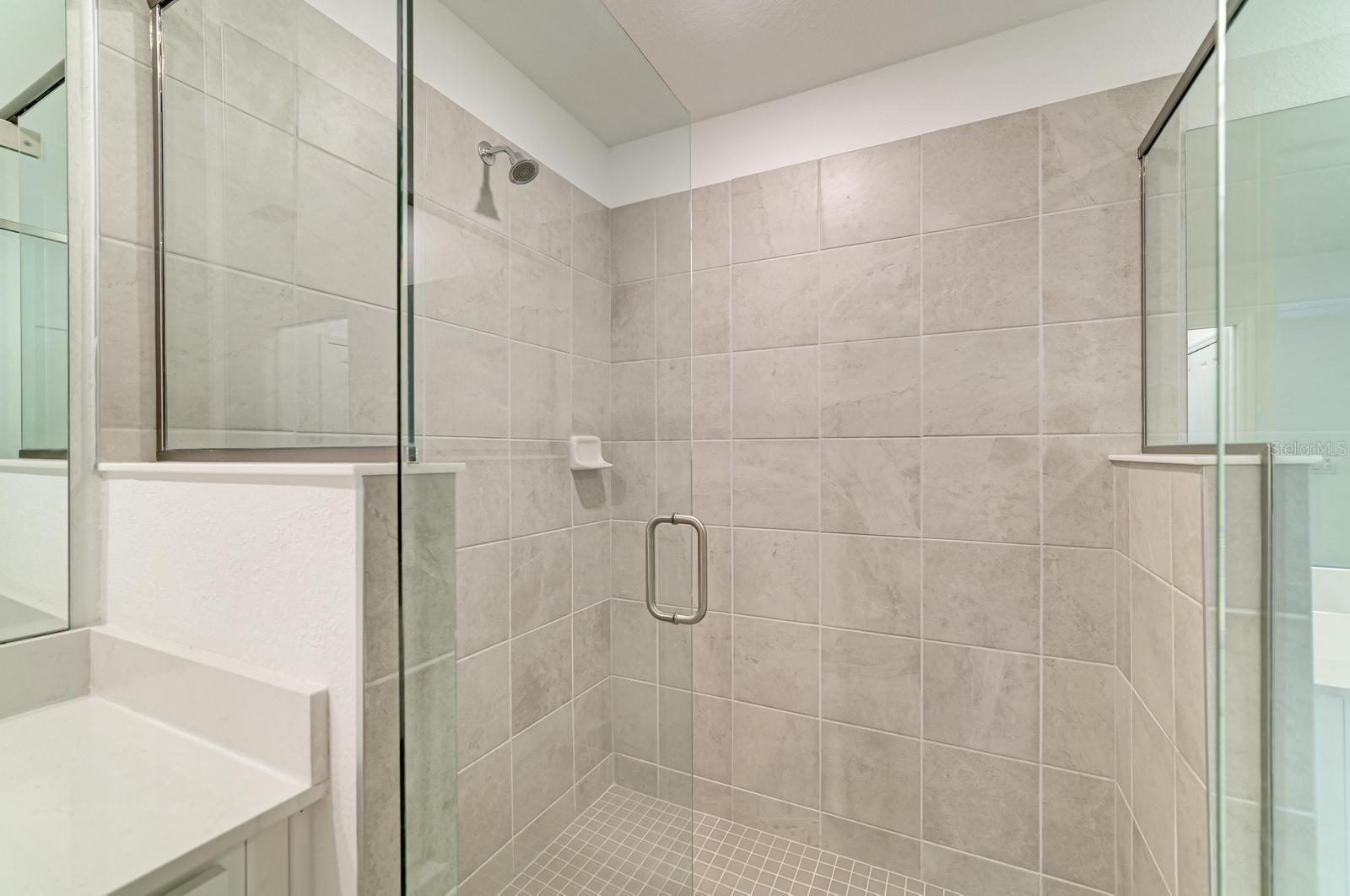 5687 N HONORE AVE #411, SARASOTA, FL, 34243