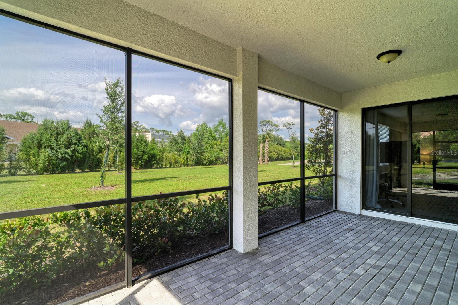 5687 N HONORE AVE #411, SARASOTA, FL, 34243