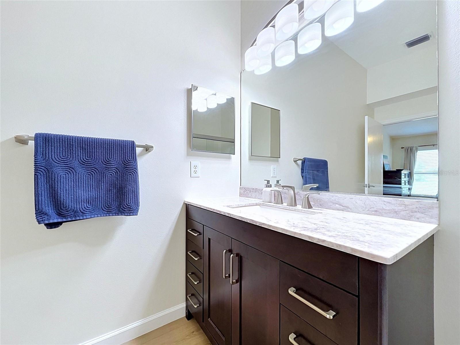 2307 NEW ORCHARD CT, SUN CITY CENTER, FL, 33573