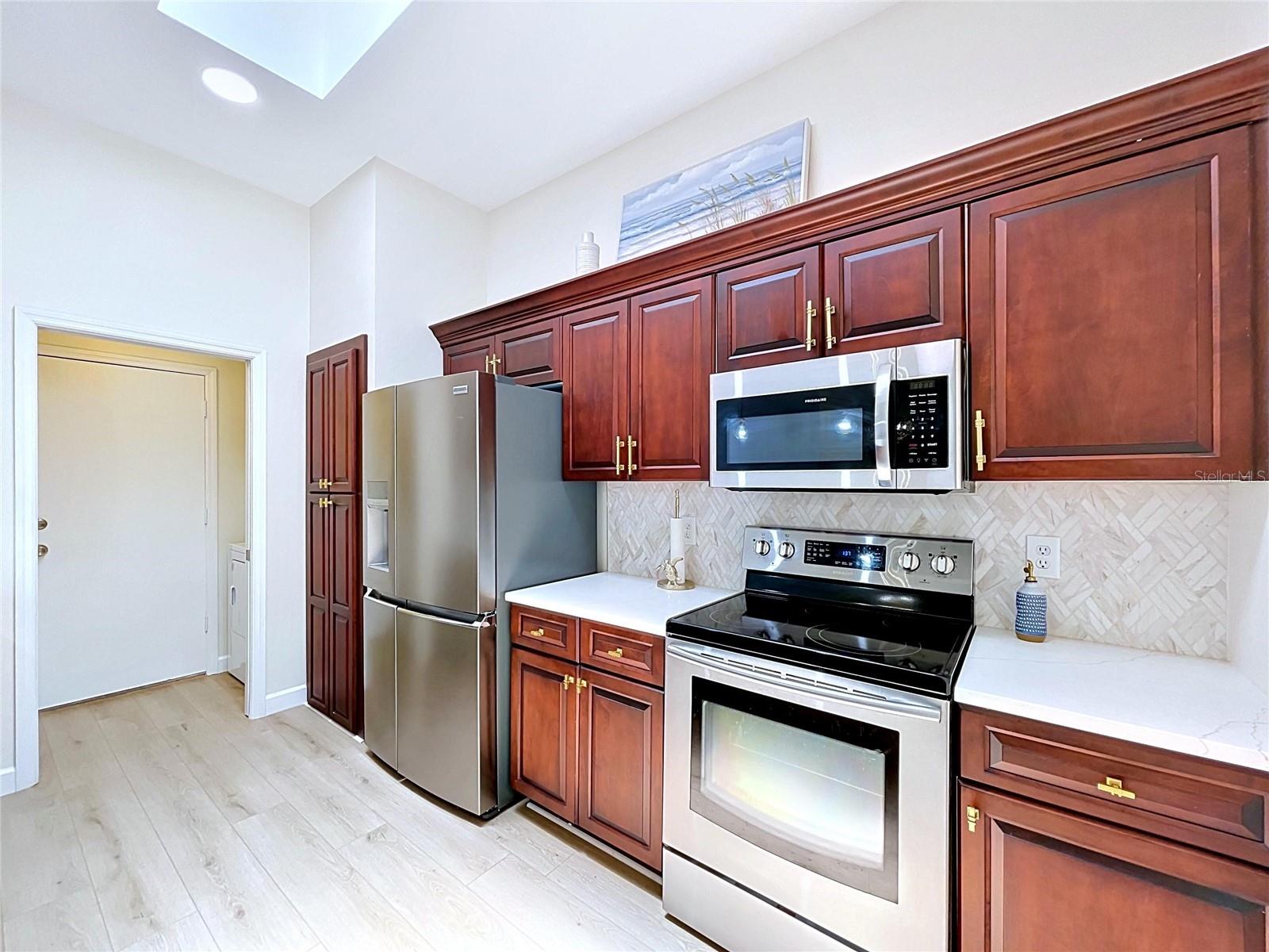 2307 NEW ORCHARD CT, SUN CITY CENTER, FL, 33573