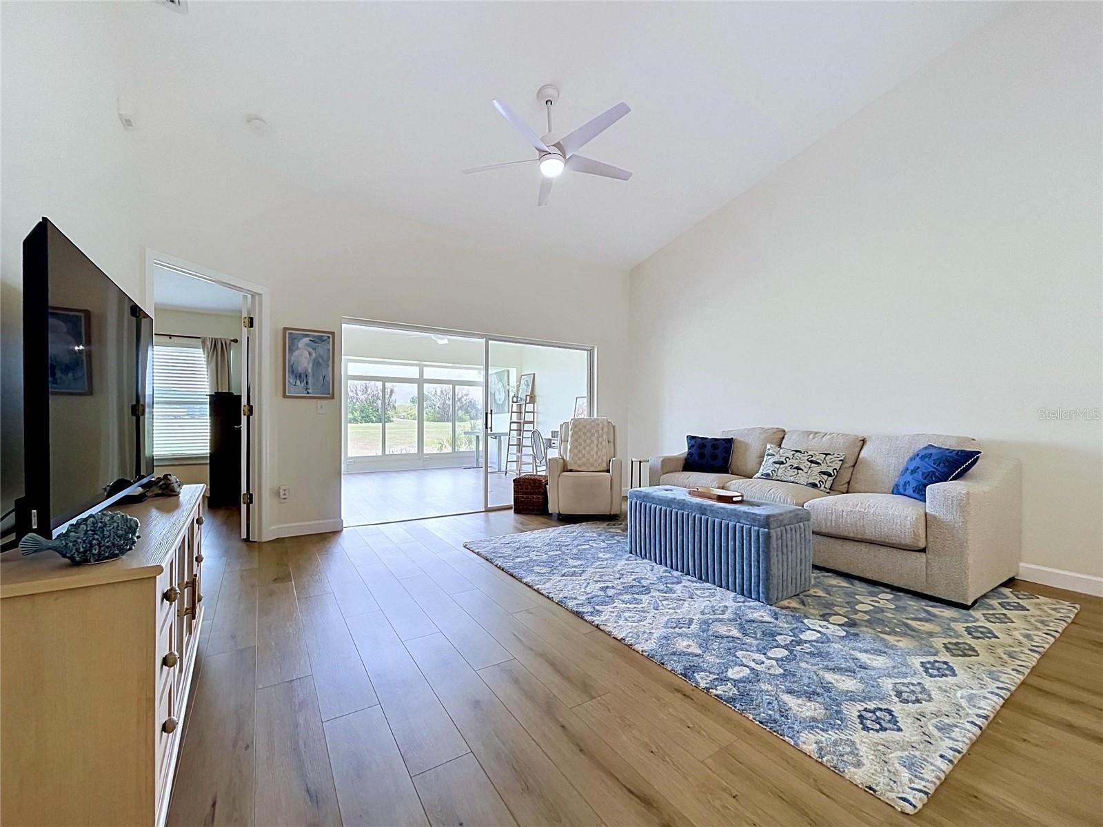 2307 NEW ORCHARD CT, SUN CITY CENTER, FL, 33573
