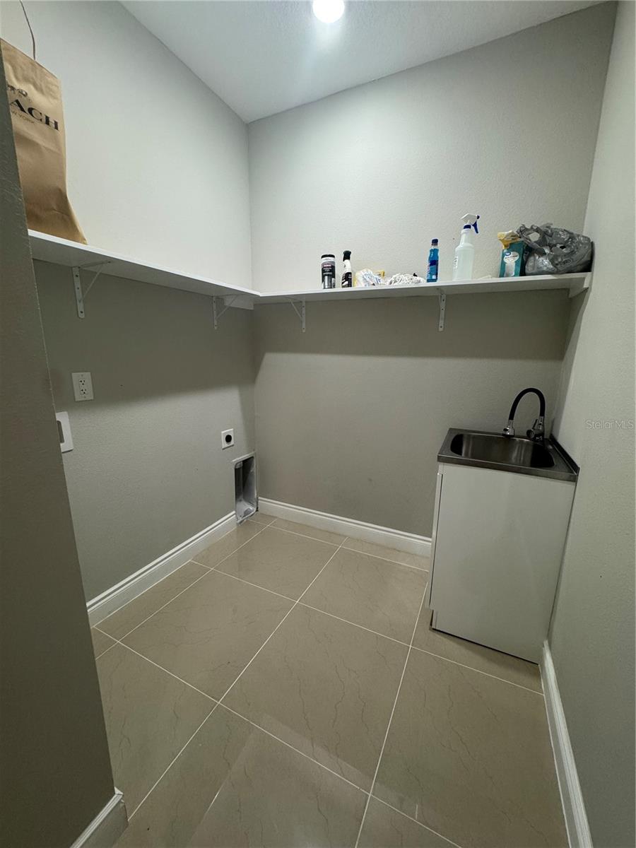 2037 GREENBRIAR TER, DAVENPORT, FL, 33837