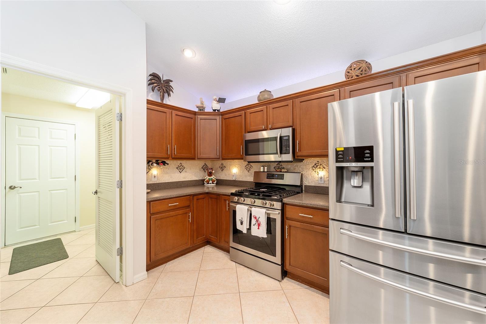 867 CASTLEBERRY CIR, THE VILLAGES, FL, 32162