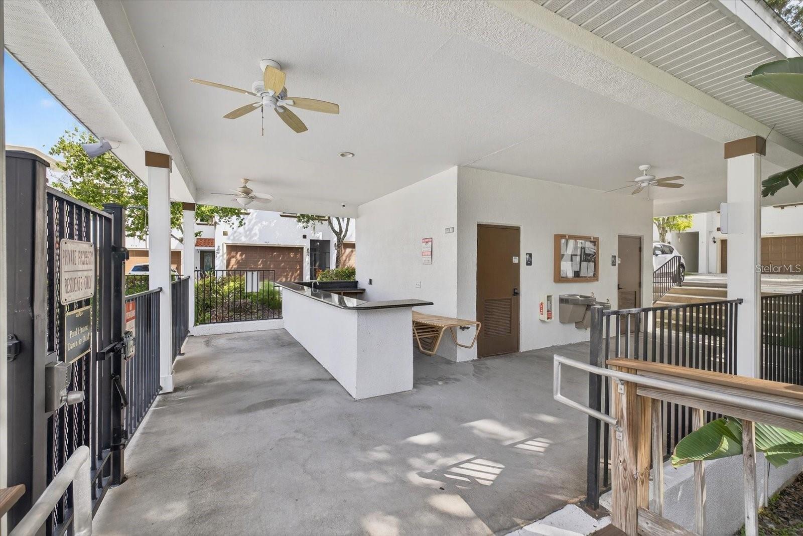 8615 ANDALUCIA FIELD DR, TAMPA, FL, 33637
