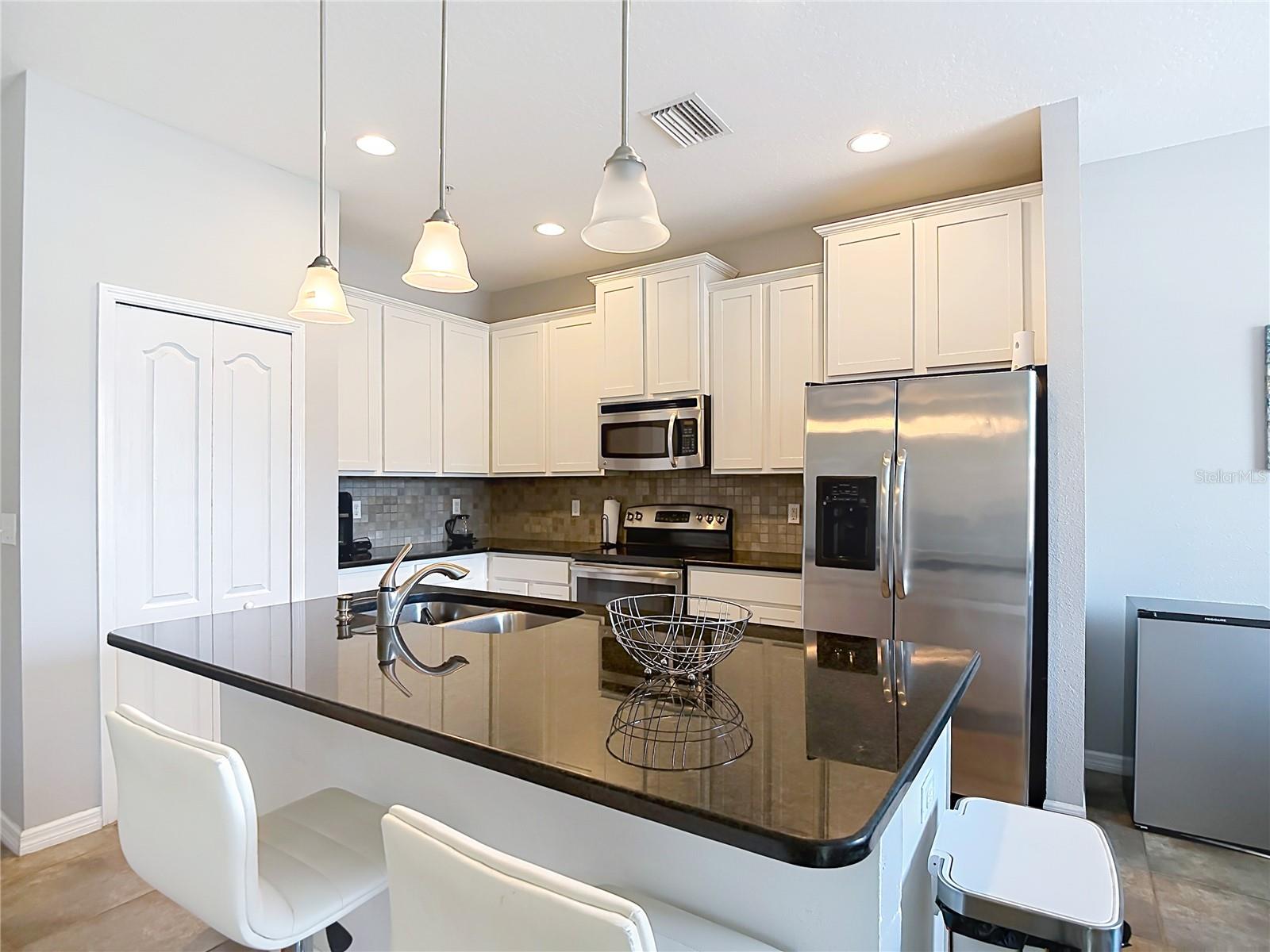8615 ANDALUCIA FIELD DR, TAMPA, FL, 33637